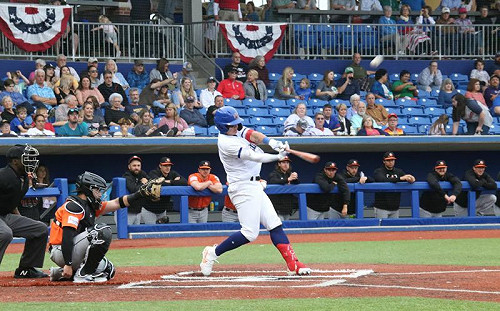 36歲陽岱鋼持續開轟！幫搖滾樂手大勝