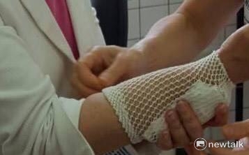 前瞻衝突有傷兵 劉世芳掛彩 吳秉叡忙擦桌拭水善後
