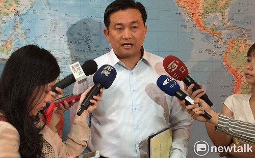 小英推特恭賀拜登被藍營嘲諷「裝熟」  王定宇:不懂裝懂  烏龍指控