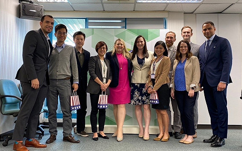 美國青年政治領袖協會拜訪民進黨 盛讚台灣民主豐沛活力