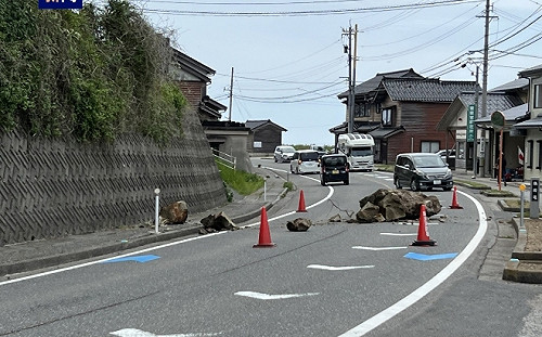 日本石川能登地區6.3強震 多處房屋倒塌 一人OHCA