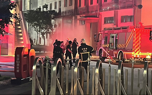 頭份市恆誼化工廠硫化氫外洩  6員工送醫