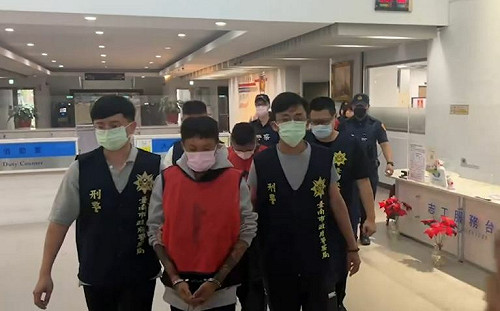 店員遭虐墜樓　全家「解約加盟主」