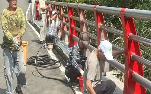 新北里長偕民眾公私合力 石碇光明橋重展新貌