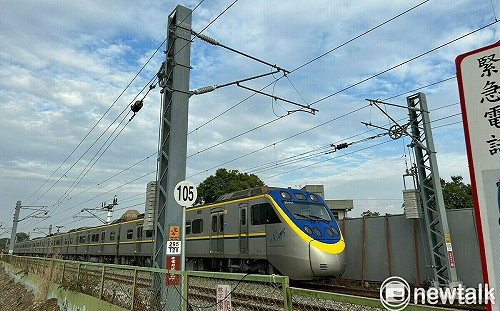 宜蘭大雨不斷！龜山－頭城軌道再被淹 台鐵：單線雙向行駛