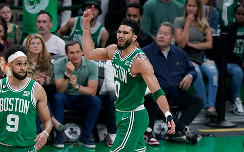 Tatum搶七戰寫紀錄　砍51分且0失誤