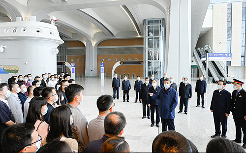 習近平視察雄安 專家 : 透露這3大關鍵資訊與隱藏危機.....