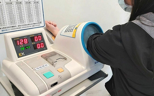 成年高血壓患者高達588萬人近3成無感！家醫：要保命「這習慣」要養好