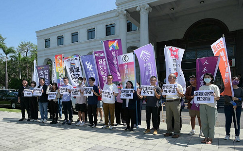 民團促高市議會成立性平會   康裕成：4度提案闖關失敗
