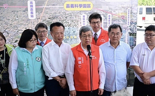 小市民登廣告要脫離「交通地獄」 陳建仁：7年內投入4百億改善人車安全