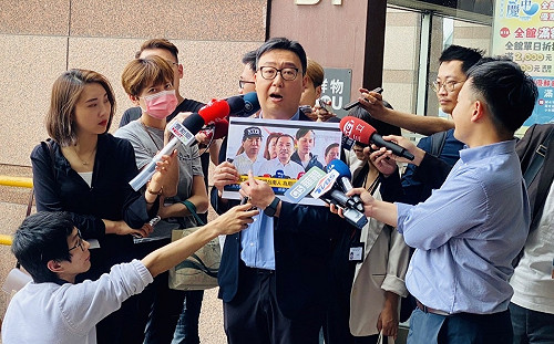 挨批「賴功德」 賴辦：分階段改善護理師待遇