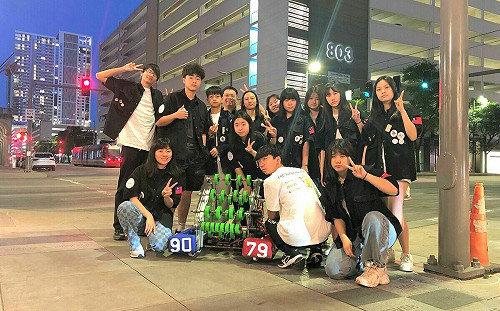 新北石碇高中、崇光高中於FRC國際競賽脫穎而出 