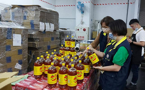 蘋果西打爆有不明沉澱物！驗出含「黴菌」