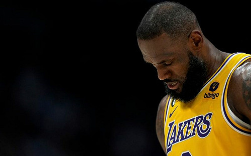 仍在考慮未來　詹皇今夏可能動手術