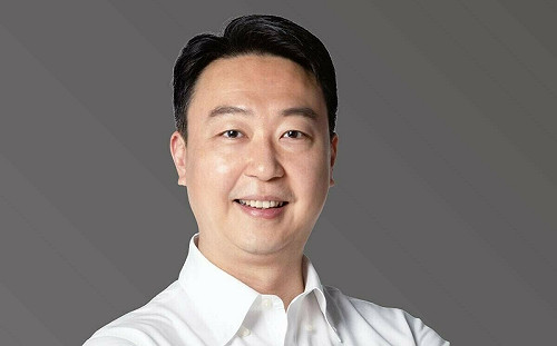 為救馬文君？賴競辦駁：潘孟安論文9/8送件 並已通過審核