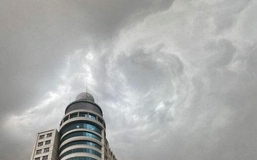 索倫來了?內蒙上空驚現「天空之眼」 巨大漩渦嚇傻民眾