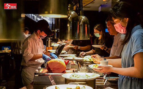 Hello Kitty、酷企鵝、蛋黃哥，漢來用主題套房圈粉…27年老店砸4億改裝 用這3策略老少通吃