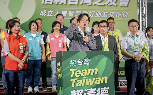 南投信賴之友會成立 賴清德端政策牛肉：台灣好行納中彰投月票