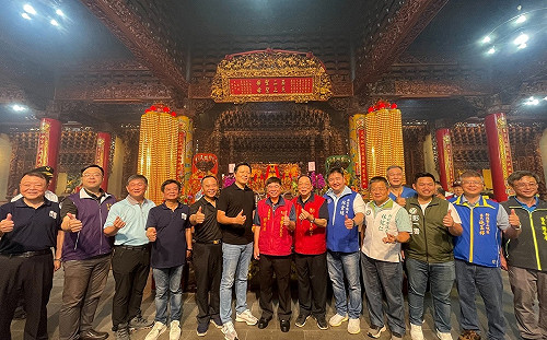 新北消防義消齊聚紫微天后宮  登山祈福永安康