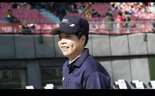 通靈少女本尊爆在棒球界遭性騷 被酸不要站裁判就沒事