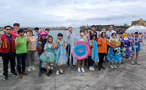 新北野柳國小結合社區永續發展 邀萬里區國中小復育珊瑚棲地