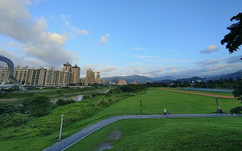 高溫特報功能升級！6/15鄉鎮市區也能查燈號