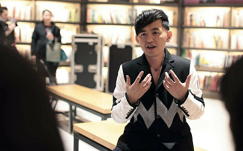 黃子佼神隱9天「首發聲」！簡短7字回訊：謝謝讓你失望了