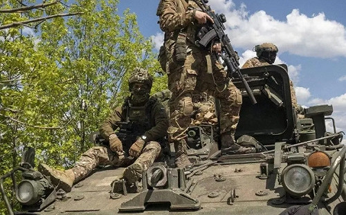 俄軍攻不動了! 烏軍精銳抵戰場、俄海上補給線危機浮現