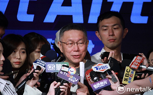 邱顯智提逐條審查為擋下服貿 柯文哲嗆：表示你是陰險狡詐的政客