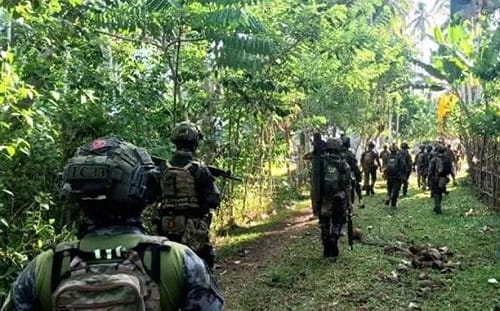 菲清剿新人民軍釀19死! 內含外國人與記者惹議 副總統莎拉表態引政治動盪