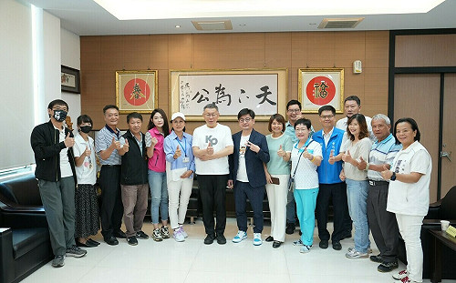 侯友宜稱接受合乎憲法九二共識 柯文哲酸：斯斯有2種、侯侯有3種