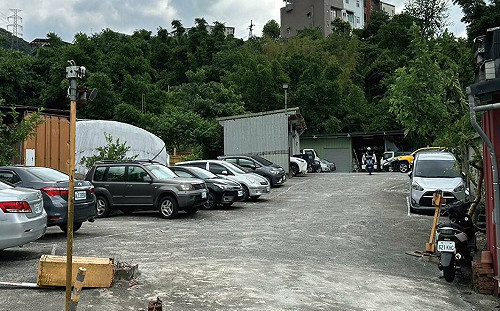 黃國昌汐止保護區土地設停車場未申請  新北市府開罰承租人3000元　