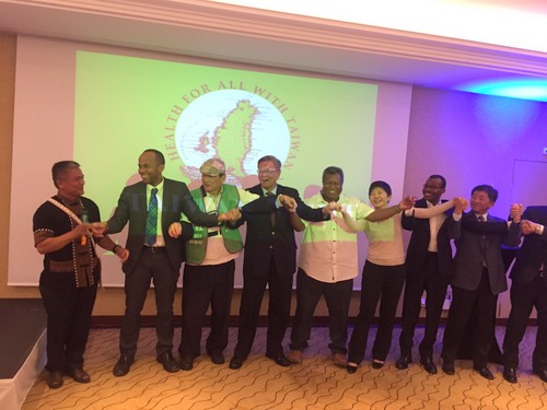 感謝友邦相挺　陳時中潦下去跳排灣族出征舞相迎