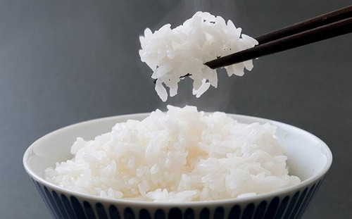 白飯之亂燒到關店！同行揭1碗20元手法太強