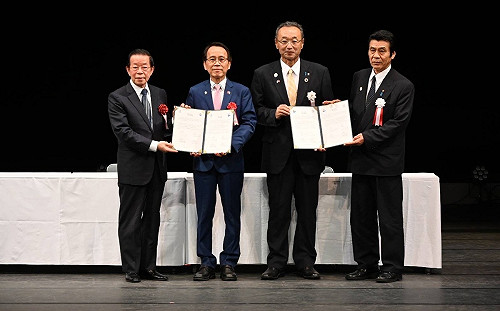 深化台日情誼  高雄、佐渡締盟簽署友好交流協定