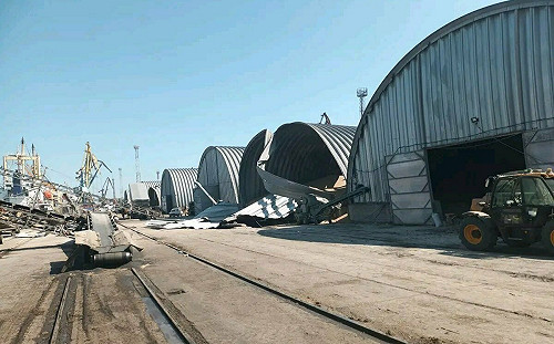 (影) 北約緊張了! 俄襲擊羅馬尼亞對岸雷尼港糧倉 波蘭急派裝甲車赴邊界...