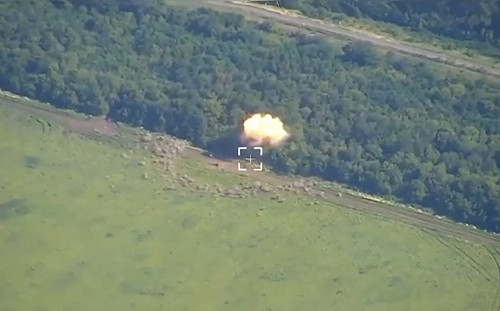 戰場直擊！烏軍飛彈摧毀俄軍導彈系統 蕈狀雲瞬間冒出