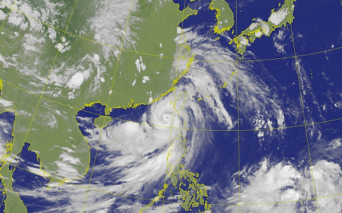 不斷更新》嘉南高屏今早緊急宣布停班停課！杜蘇芮來襲7/28各縣市颱風假一覽