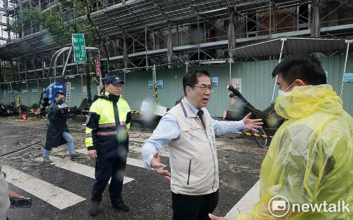 為何今晨突然宣佈停班停課？ 黃偉哲：不想拿市民安全做賭注