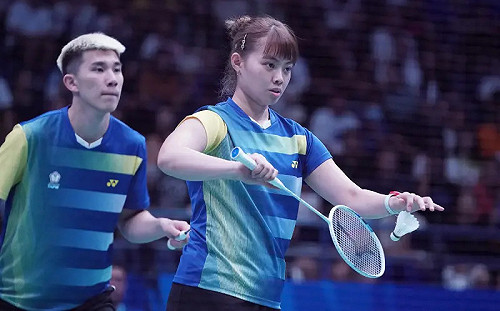 中華羽球隊混團四強取勝　挑戰衛冕