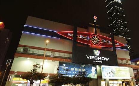 卡努颱風電影院有開嗎？雙北威秀白天有營業