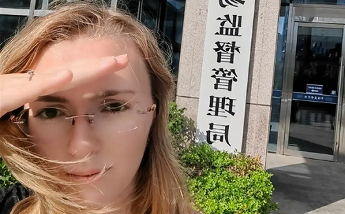 (影) 青島認罪了！ 德女稱啤酒節賣假啤酒、假羊肉 吃後猛拉肚 獲3倍賠償