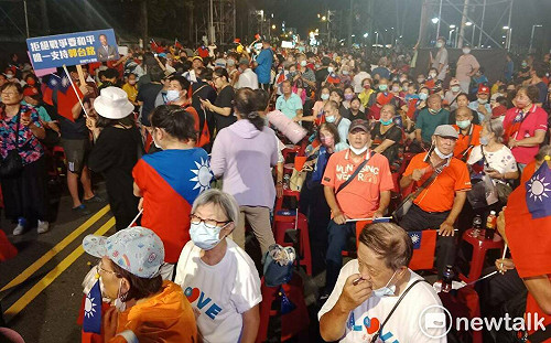 周典論相助！郭台銘屏東「主流民意大聯盟」說明會 傳現場湧入2萬人