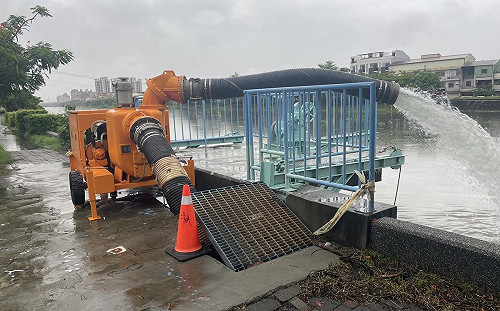台南市強降雨  黃偉哲：災防中心二級開設  