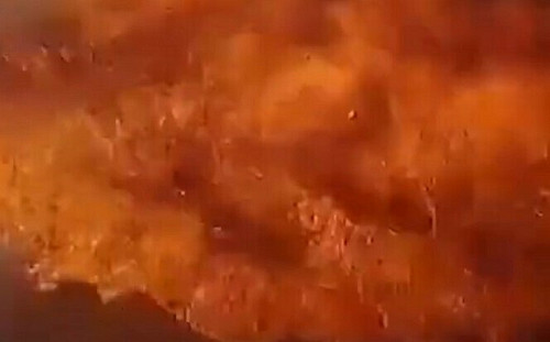 (影) 爆炸瞬間畫面曝光！馬來西亞一飛機公路墜毀 已致10死