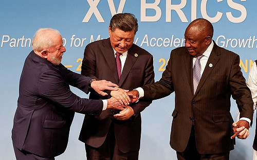 金磚五國高峰會短暫失蹤 習近平晃神影像全都錄