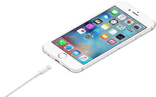 iPhone怎麼充電才正確？蘋果曝這1行為「暴露在死亡或傷害的風險」