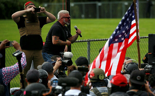 這下還是「驕傲男孩」了嗎? 參與國會暴動 挺川普極右翼領袖被判17年