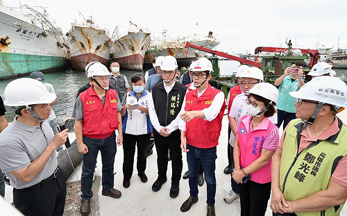 海葵來襲高市防颱一級開設   陳其邁視察防汛設施、全面戒備