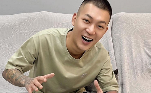 鳳梨童年團體照「找不到自己」？媽媽用1特徵秒找到